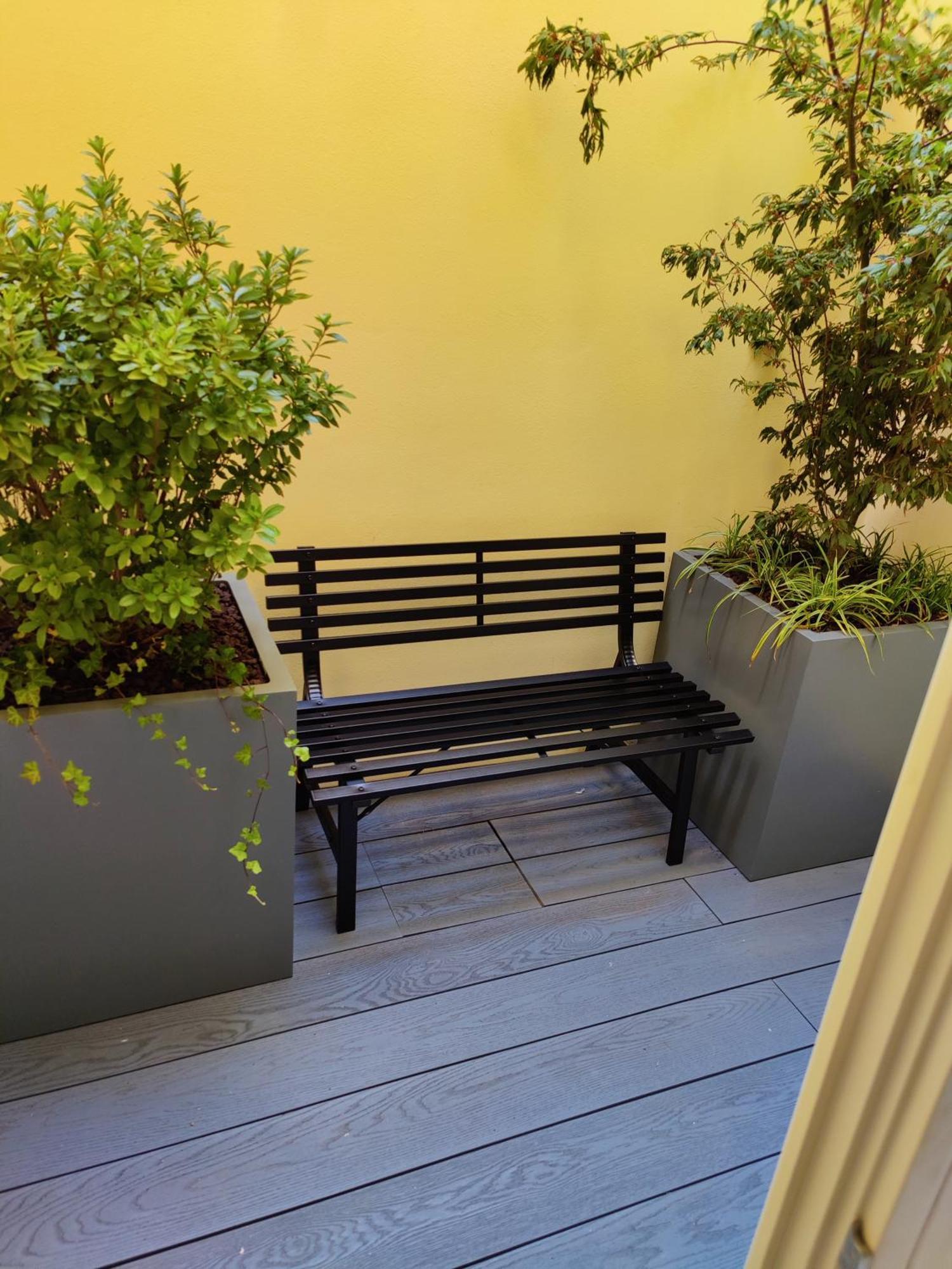 With Private Courtyard Apartment Prag